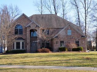 25835 Iris Ct, Westlake, OH 44145