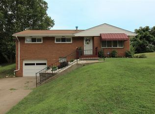 1326 Lincoln Dr, Monaca, PA 15061