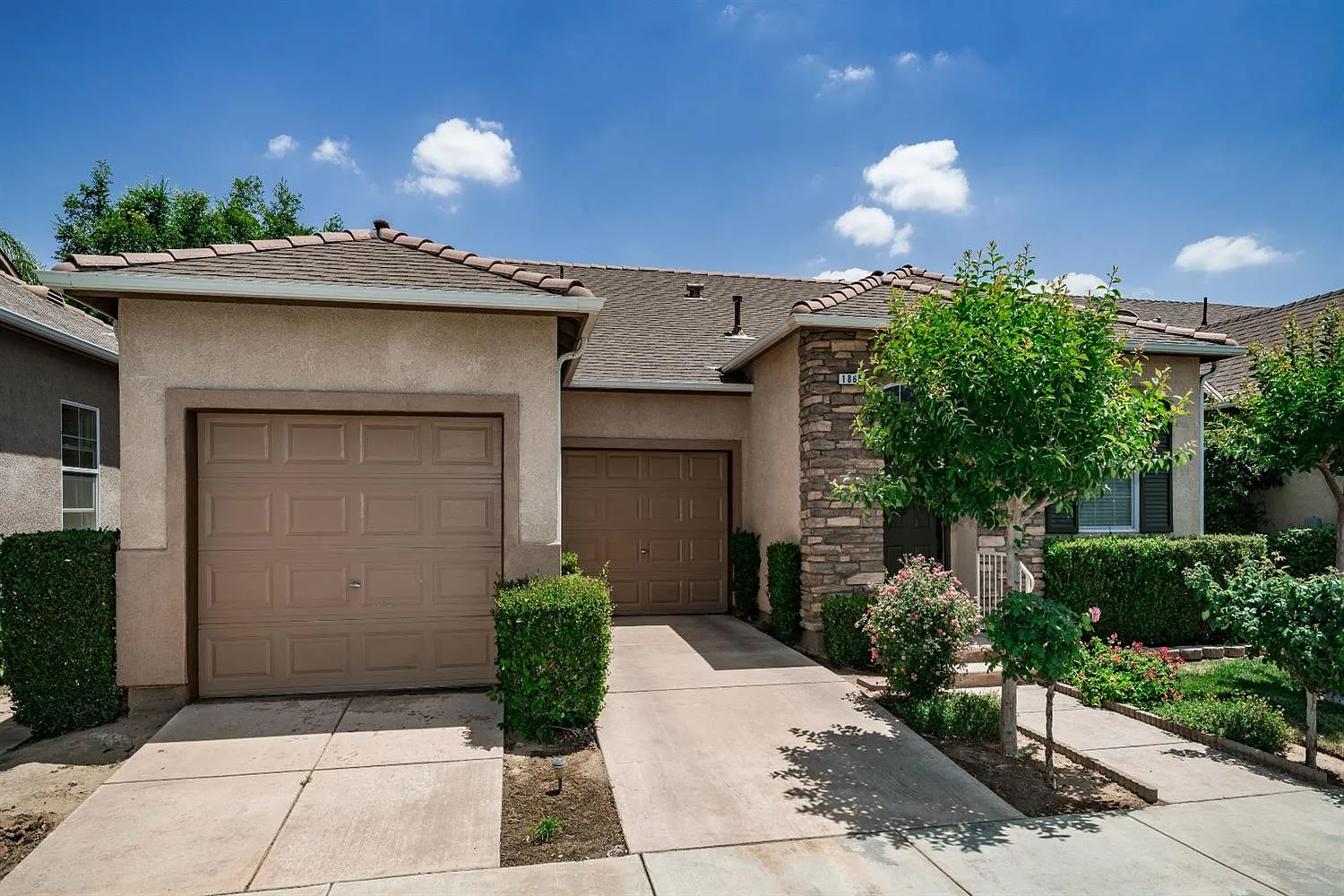 1865 N Miramar Ln photo 1