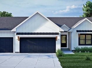 2607 SW Fire Fly Ln, Lees Summit, MO 64082