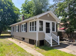 146 Massachusetts Ave, Warwick, RI 02888