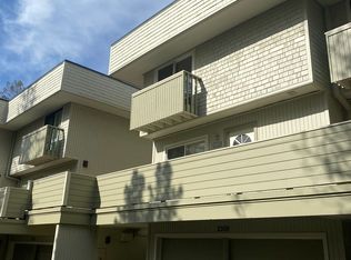 2309 Sharon Rd, Menlo Park, CA 94025