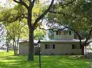 555 Sandy Mountain Dr, Llano, TX 78643