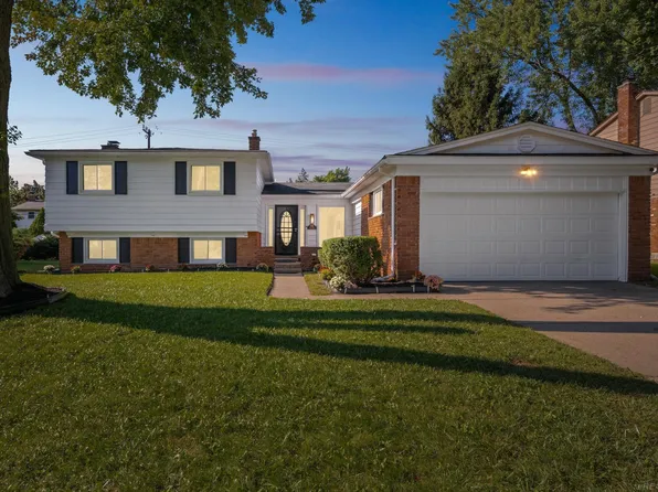 21101 Andover Rd, Southfield, MI 48076