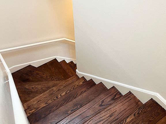 4th image of 2030 Quintara St