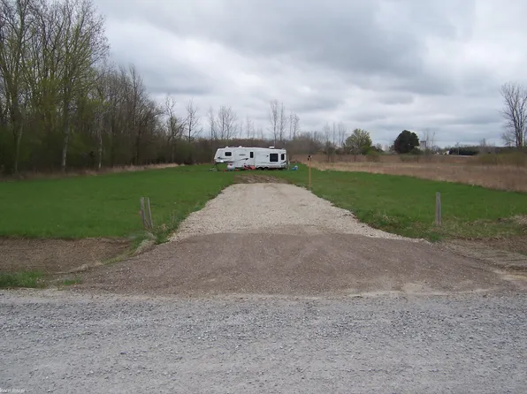11705 Norman Rd, Yale, MI 48097
