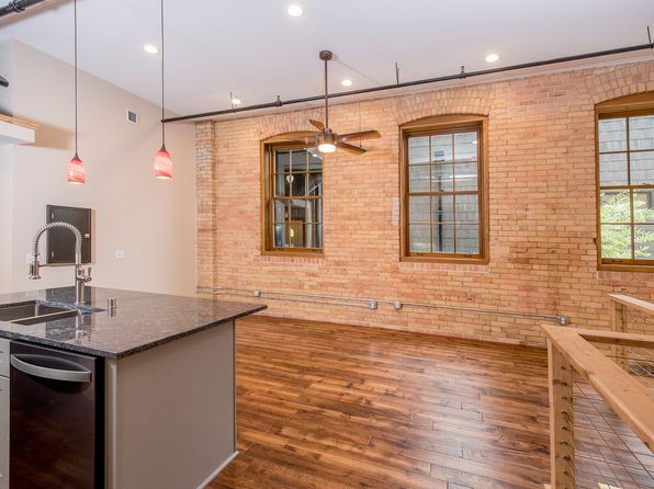 330 9th St E APT 304