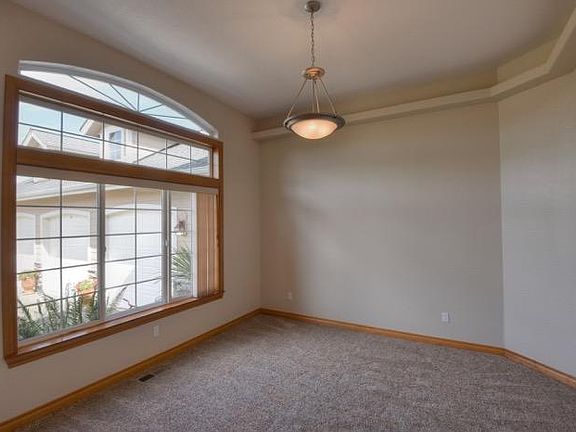 5th image of 9408 Lochton Ct SE