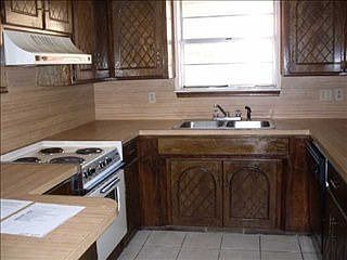 2nd image of 1809 Greenway Ct