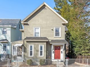 11 Autumn St, Lowell, MA 01852