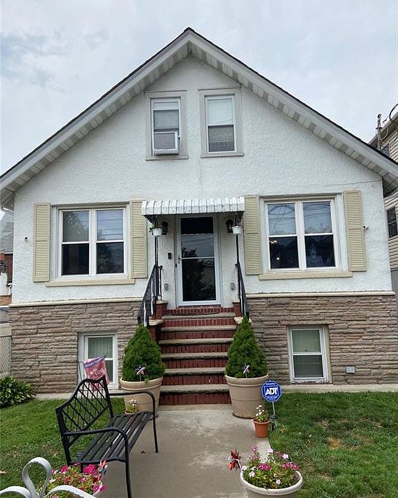 1st image of 126 Piave Ave