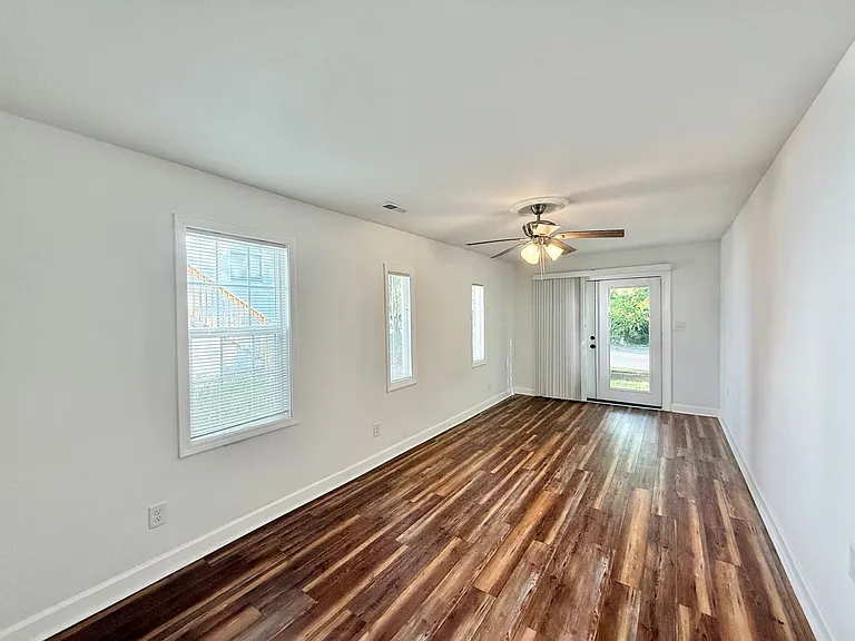 242 Pecan Rd — Photo 14