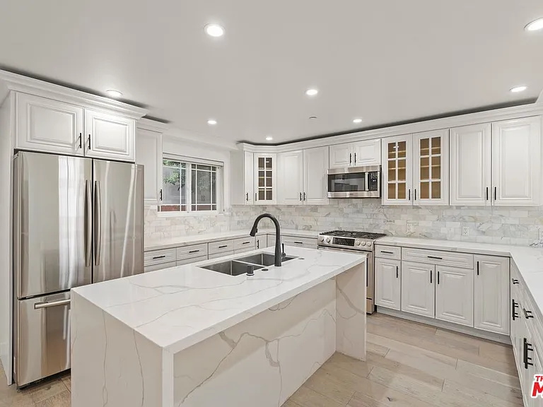 5019 Maplewood Ave #101 — Photo 8