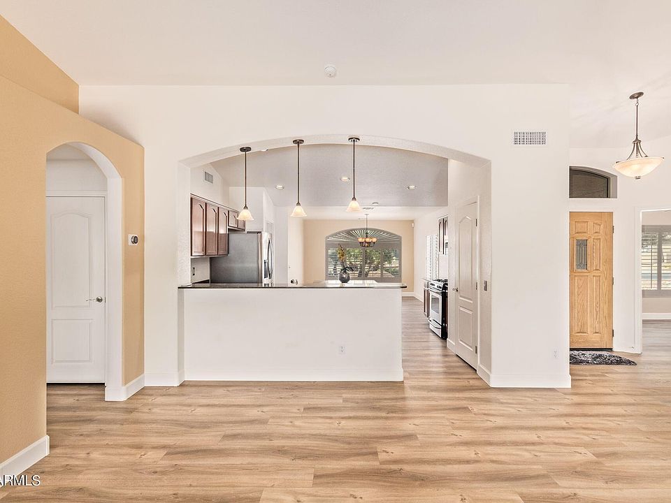 1st image of 15956 W WHITTON Avenue