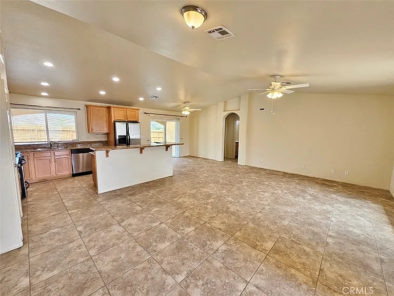 7064 Eucalyptus Ave — Photo 5