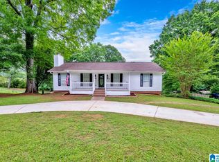 201 Mountain Woods Lake Rd, Warrior, AL 35180