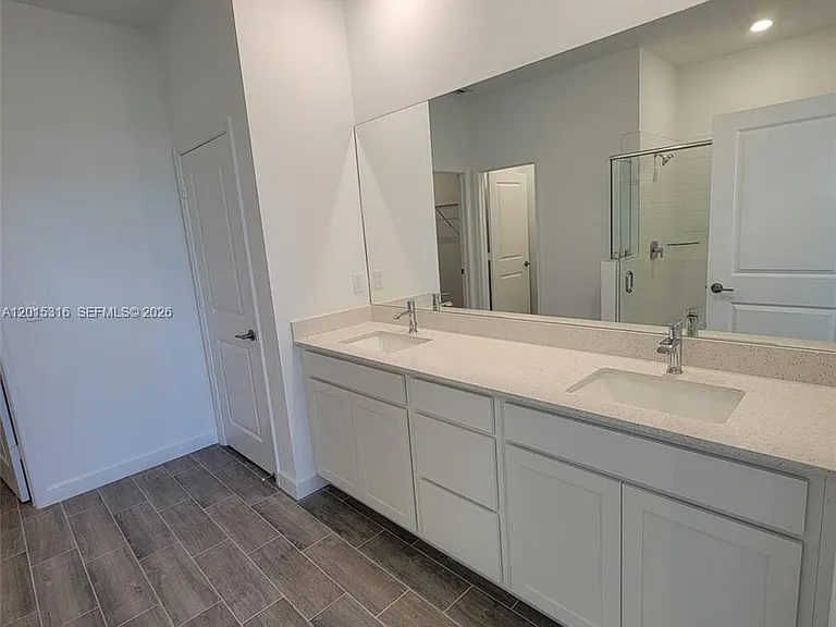1689 Whistlegrass Ln — Photo 17