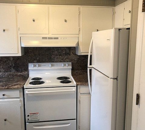 4th image of 120 Riverview Ave #A