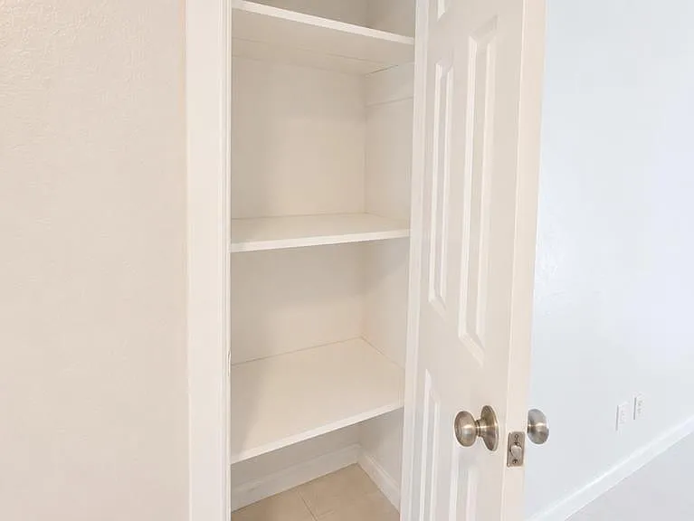 14 Laura Ln — Photo 15