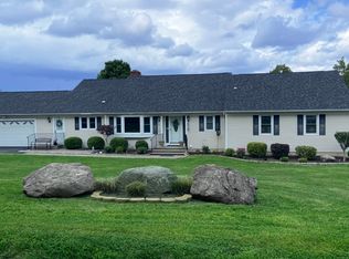 5 Topfield Rd, Danbury, CT 06811