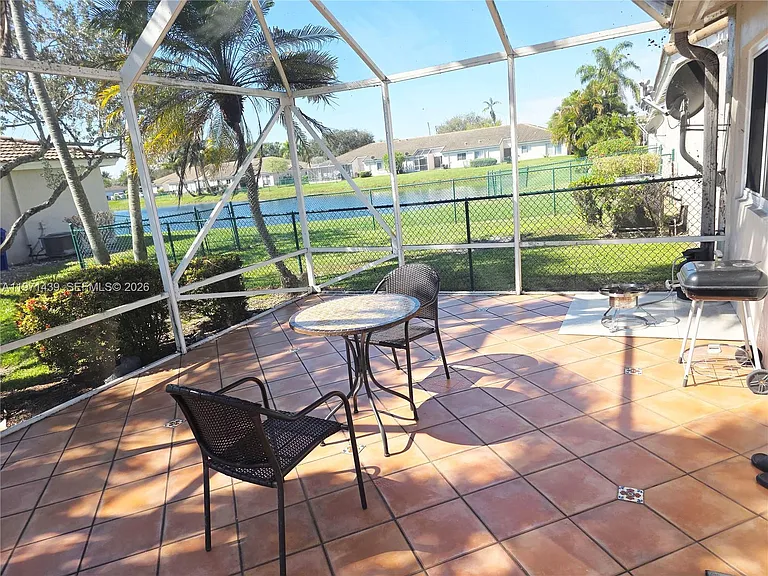 11688 SW 17th Ct #11688 — Photo 36