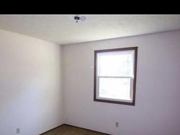 2nd image of 1334 Lindenwood Ct