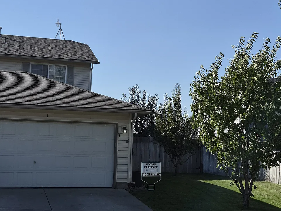 Oversized 2 car garage with work banch