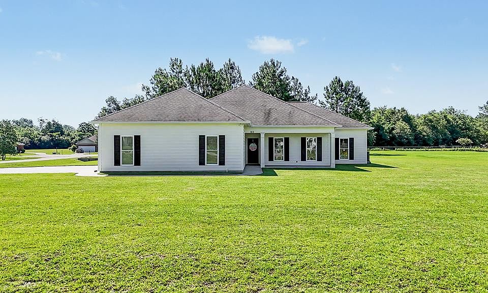1st image of 165 White Oak Dr