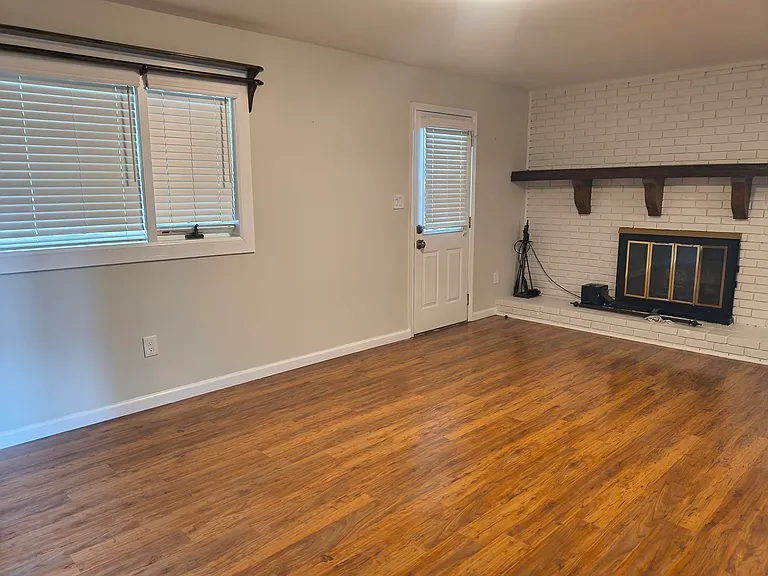 307 Jade Ct NW — Photo 32