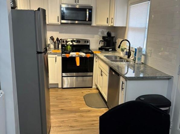 charlotte-north-carolina-299903781 picture