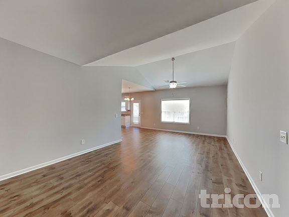 3rd image of 917 Stokewood Pl