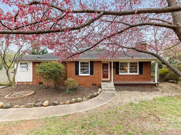 3918 Woodgreen Ter, Charlotte, NC 28205