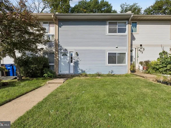 420 Reneau Way, Herndon, VA 20170