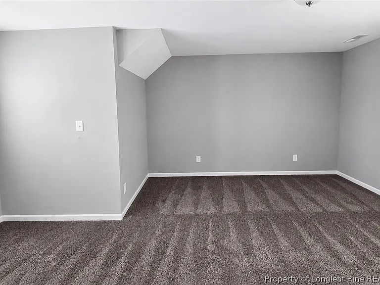 143 Ledgebrook Ln — Photo 15