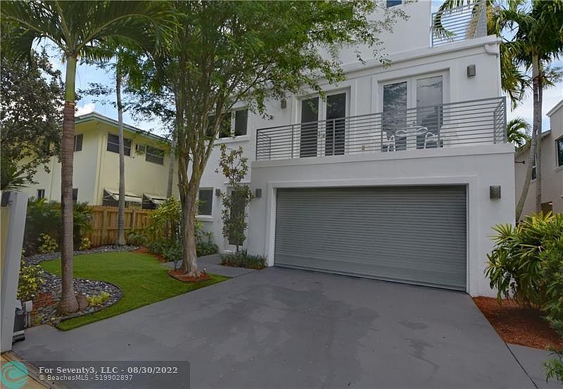1st image of 1520 SE 2nd St #1520