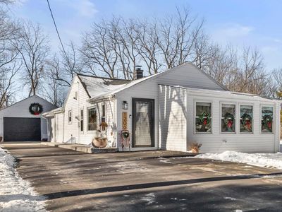 1206 North Summerset DRIVE, Racine, WI, 53406