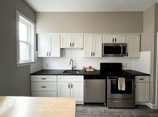 518 Putnam Ave #4, Cambridge, MA 02139