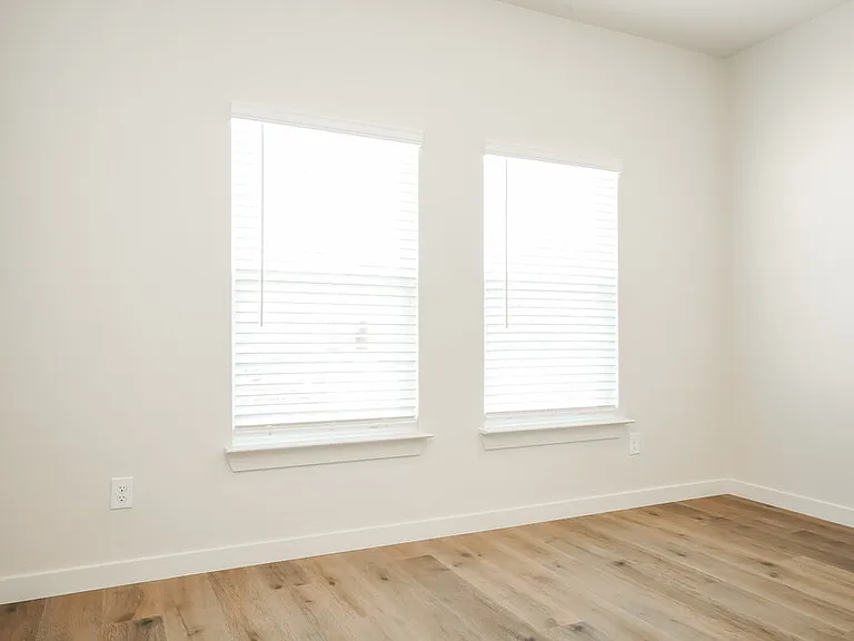 1536 Harvester Dr — Photo 10