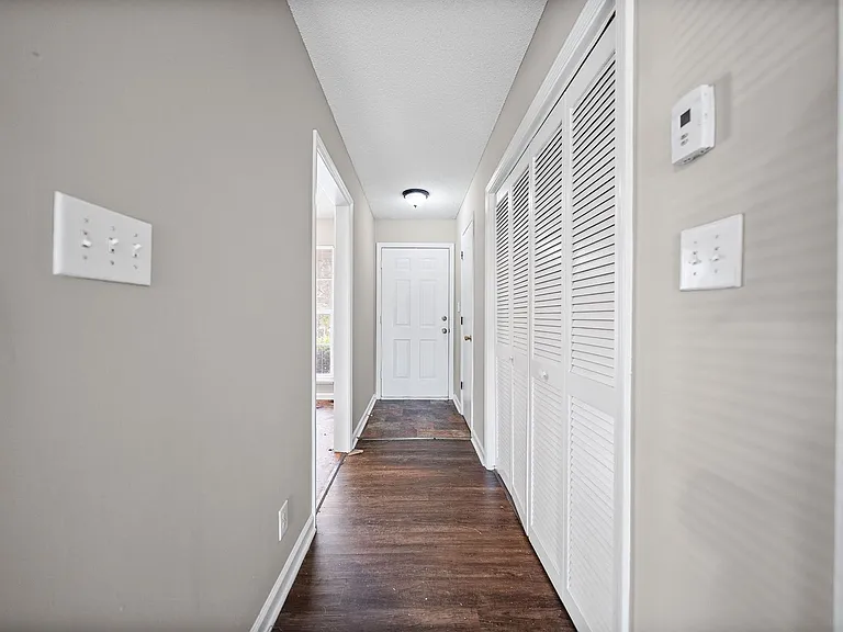 Timber Court Drive-280 — Photo 3