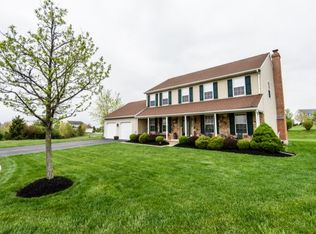 2185 Deer Ln, Schwenksville, PA 19473