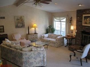 349 Wind Grove Rd, Saint Louis, MO 63122