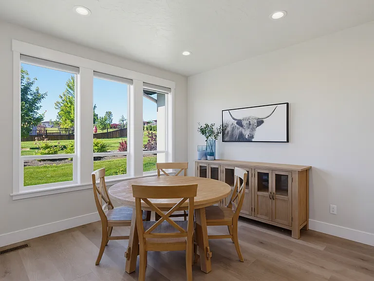 1457 W Tenzing St — Photo 6