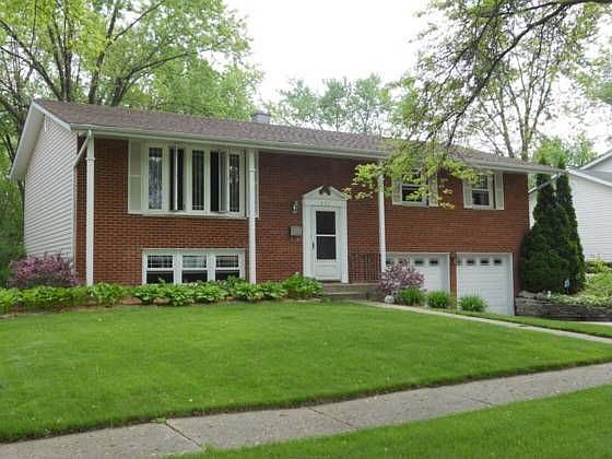 1st image of 855 E Anderson Dr
