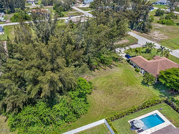 5th image of 1122 NW 27th Pl
