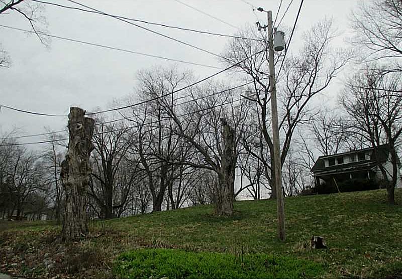 2nd image of 660 Hawley Dr