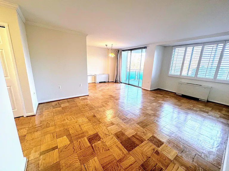 10500 Rockville Pike #527 — Photo 8