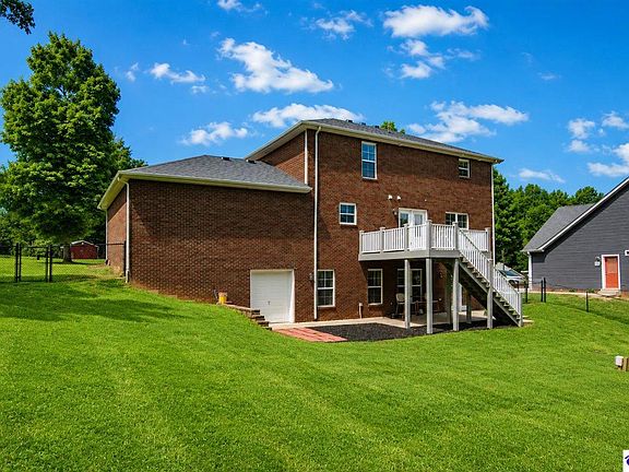 4th image of 30 Cockeriell Ct