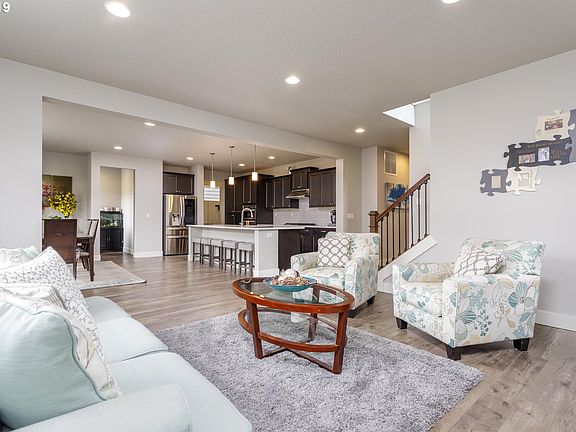 5th image of 5911 NE Pohlman Dr