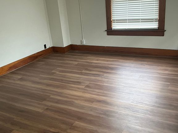 2nd image of 215 N Main Ave #202