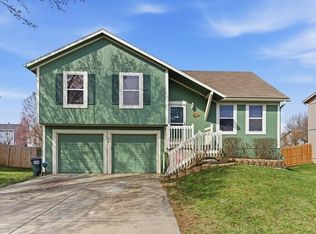 17340 S Ingrid St, Gardner, KS 66030